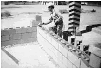 hiladas de bloques de cemento